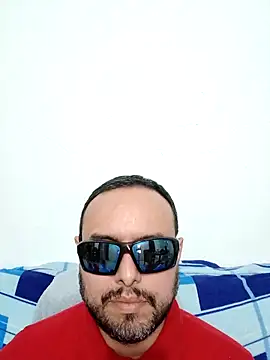 Snapshot of ElSunEagle chatting on April 2026 02:31:01 AM ElSunEagle online show from April 2026 02:31:01 AM