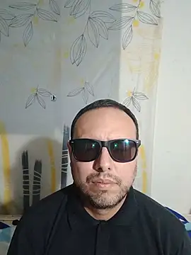 Snapshot of ElSunEagle chatting on July 2026 03:11:02 AM ElSunEagle online show from July 2026 03:11:02 AM