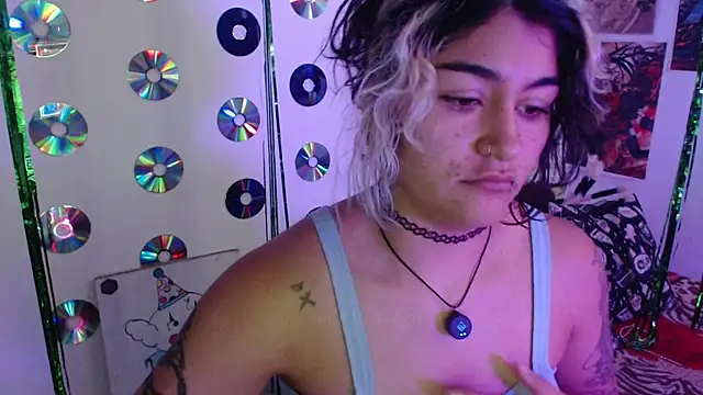 Snapshot of abril666 chatting on October 2025 04:16:02 PM abril666 online show from October 2025 04:16:02 PM