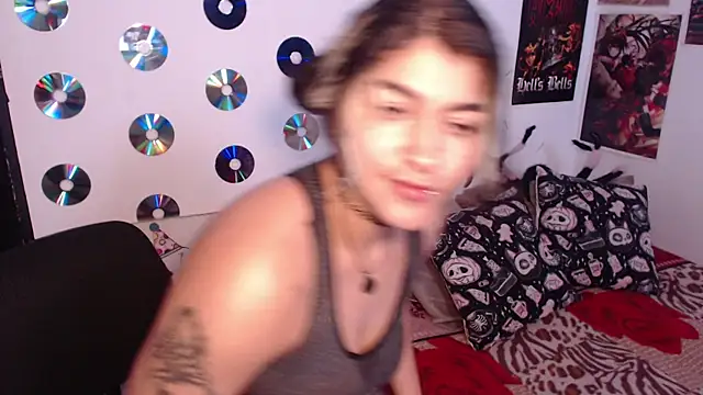 Snapshot of abril666 chatting on October 2025 01:42:02 PM abril666 online show from October 2025 01:42:02 PM