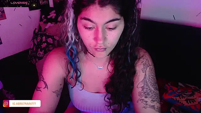 Snapshot of abril666 chatting on November 2025 06:21:02 PM abril666 online show from November 2025 06:21:02 PM