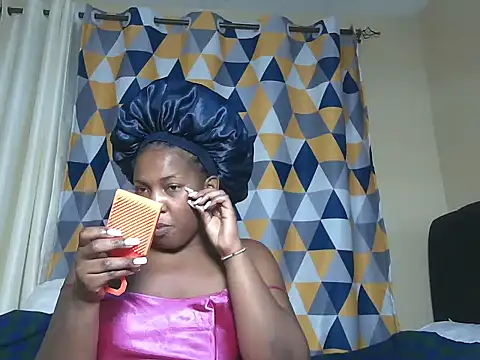 Mila Melanie online show from November 2025 08:20:01 PM