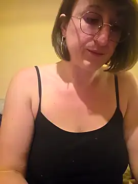 minierose online show from November 2025 05:26:01 PM