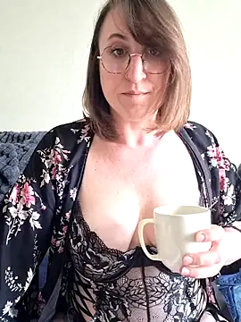 minierose online show from April 2026 01:15:01 PM