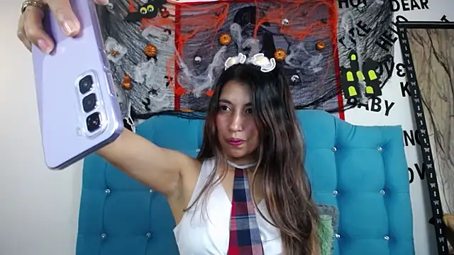 Snapshot of sweet_skylove_ chatting on October 2025 02:50:02 PM sweet skylove online show from October 2025 02:50:02 PM