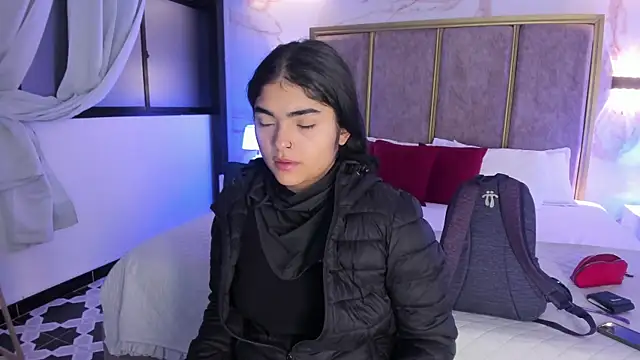 Snapshot of GiselOrtiz chatting on April 2026 07:20:01 AM GiselOrtiz online show from April 2026 07:20:01 AM