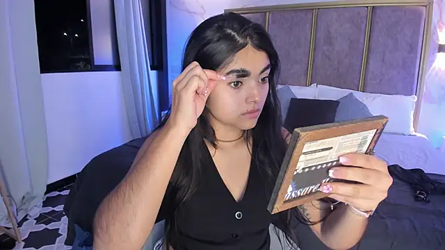 Snapshot of GiselOrtiz chatting on April 2026 07:45:01 AM GiselOrtiz online show from April 2026 07:45:01 AM