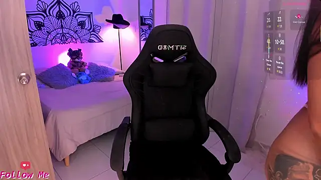 LouaneBourVip online show from March 2026 12:11:01 AM