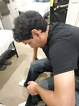 khriztiam  online show from February 2026 07:19:01 AM