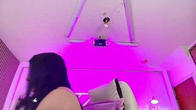 Silvana monroe online show from November 2025 03:35:01 PM