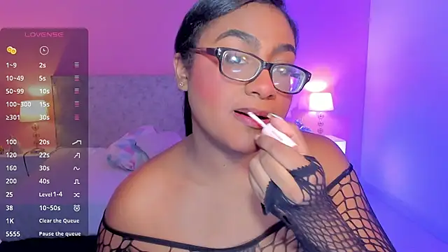 BlakmillerrGilson online show from November 2025 08:02:02 PM