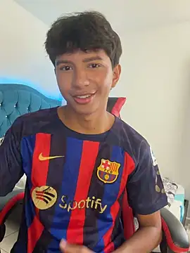 Snapshot of Leonarrrd_01 chatting on January 2026 08:51:02 PM Leonarrrd 01 online show from January 2026 08:51:02 PM