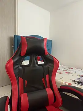 Snapshot of Leonarrrd_01 chatting on March 2026 08:37:02 PM Leonarrrd 01 online show from March 2026 08:37:02 PM