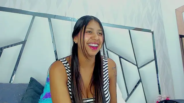  aurora18  online show from March 2025 03:10:02 AM