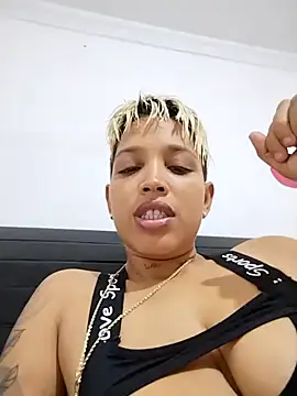 Snapshot of Dirty_Zoe chatting on October 2025 09:37:01 PM Dirty Zoe online show from October 2025 09:37:01 PM