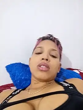 Snapshot of Dirty_Zoe chatting on December 2025 01:55:01 AM Dirty Zoe online show from December 2025 01:55:01 AM