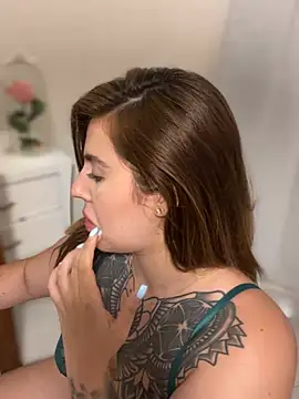 ValerieHilton online show from March 2025 01:02:02 AM