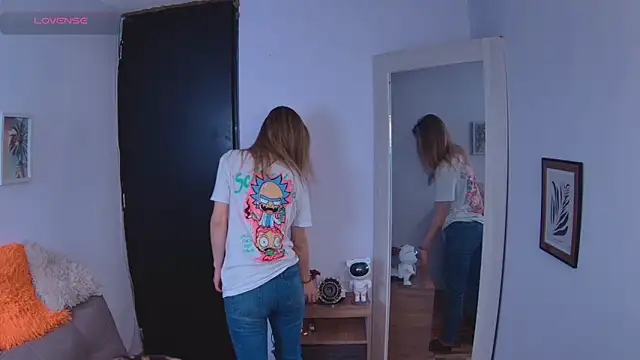 Lucy Princes online show from March 2025 05:02:01 AM