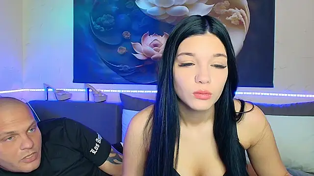 Snapshot of xDeepInLovexx chatting on November 2025 11:42:02 AM xDeepInLovexx online show from November 2025 11:42:02 AM