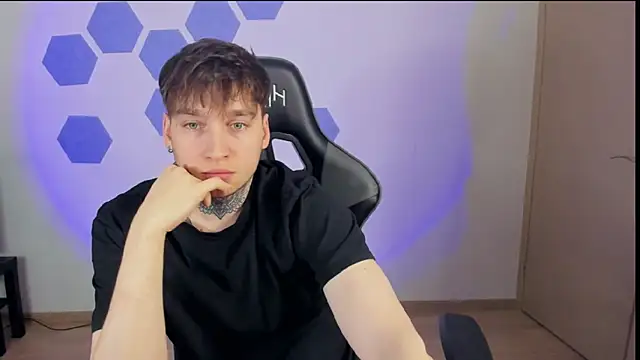 Chris Tyson online show from January 2025 09:11:02 PM