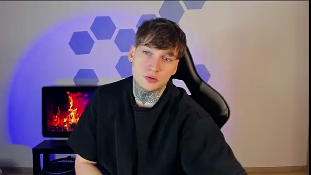 Chris Tyson online show from March 2025 09:26:02 PM