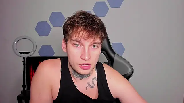 Chris Tyson online show from October 2025 09:33:01 PM