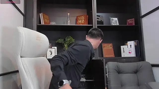 EdwardRoss  online show from March 2025 08:20:02 PM