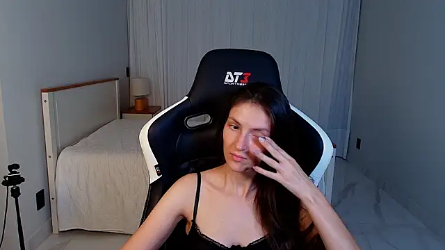 Snapshot of upssnowy chatting on March 2026 02:04:02 AM upssnowy online show from March 2026 02:04:02 AM