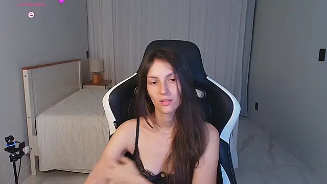 Snapshot of upssnowy chatting on April 2026 09:30:01 PM upssnowy online show from April 2026 09:30:01 PM