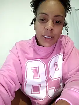 Julia Pretinha online show from January 2025 03:07:02 AM