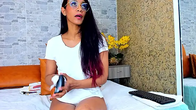 ZoeSmitth online show from December 2024 02:14:01 AM