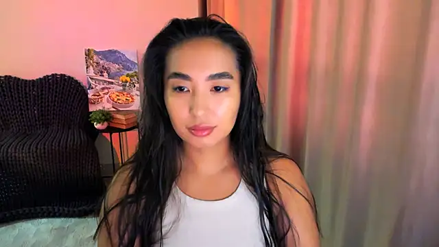 worldofkim online show from March 2025 05:33:01 AM