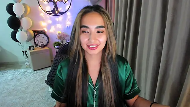 worldofkim online show from March 2026 06:18:02 PM