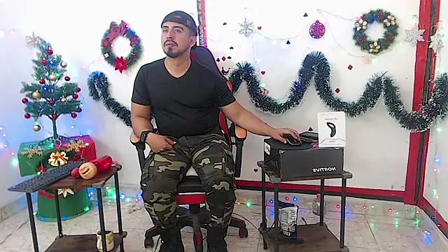 Snapshot of KalethBigDick chatting on December 2025 06:10:01 AM KalethBigDick online show from December 2025 06:10:01 AM