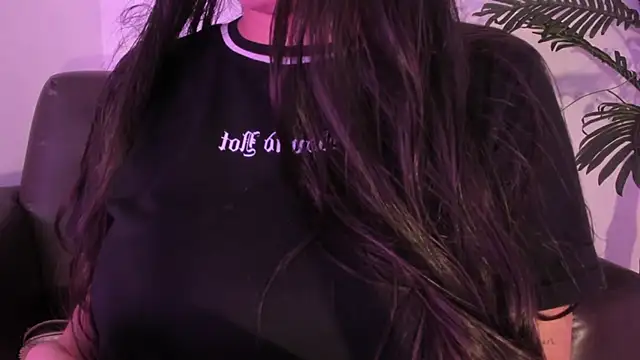 Miia Thompsonn online show from February 2025 03:12:01 AM