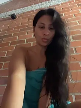 Snapshot of sofi_johansson chatting on April 2026 07:20:02 PM sofi johansson online show from April 2026 07:20:02 PM