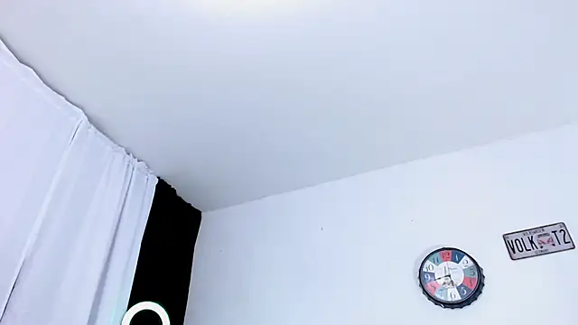 Antonywebb94 online show from April 2026 03:28:02 AM