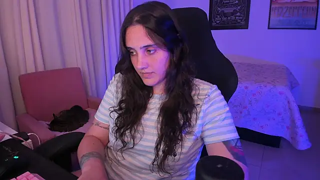 Snapshot of HaubDark chatting on January 2025 12:49:02 AM HaubDark online show from January 2025 12:49:02 AM