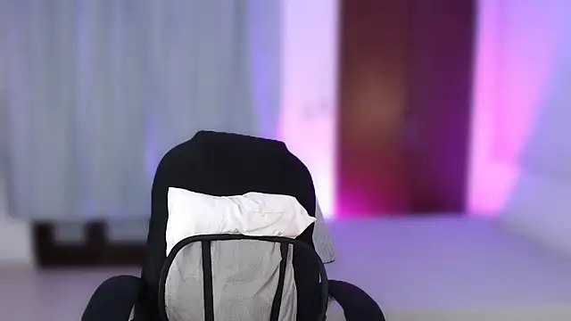 Snapshot of alliee_mod chatting on February 2025 03:43:02 AM alliee mod online show from February 2025 03:43:02 AM