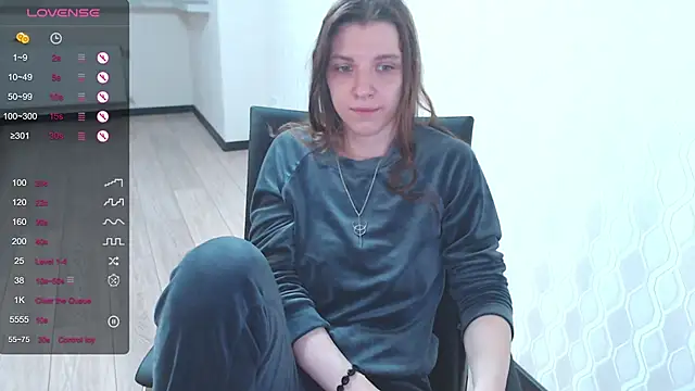 Snapshot of LisaHeart chatting on December 2024 10:15:02 PM LisaHeart online show from December 2024 10:15:02 PM