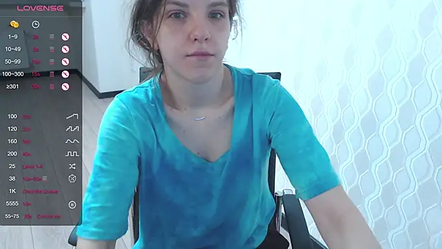 Snapshot of LisaHeart chatting on January 2025 02:39:02 AM LisaHeart online show from January 2025 02:39:02 AM