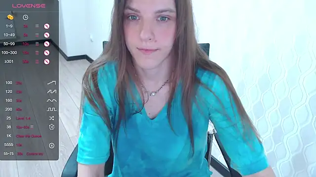 Snapshot of LisaHeart chatting on March 2025 11:36:02 PM LisaHeart online show from March 2025 11:36:02 PM