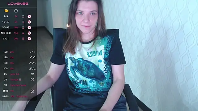 Snapshot of LisaHeart chatting on September 2025 10:37:02 PM LisaHeart online show from September 2025 10:37:02 PM