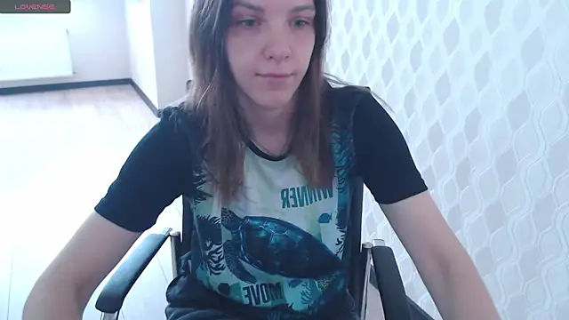 Snapshot of LisaHeart chatting on October 2025 08:38:01 AM LisaHeart online show from October 2025 08:38:01 AM