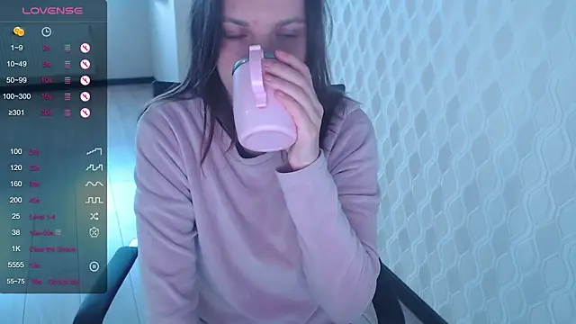 Snapshot of LisaHeart chatting on April 2026 03:06:01 PM LisaHeart online show from April 2026 03:06:01 PM