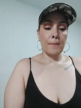 Miss Agatha online show from April 2026 12:13:02 AM