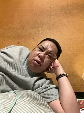 punk0805 online show from April 2026 11:53:02 AM