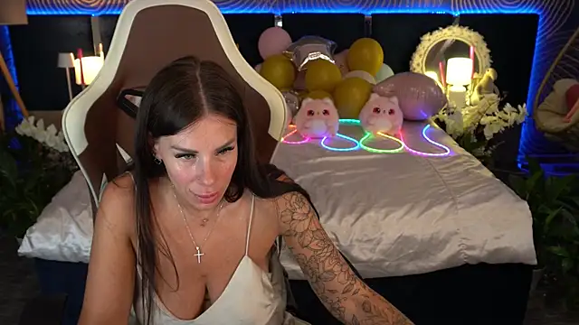 IsabellaFoxyy online show from July 2026 12:26:02 PM
