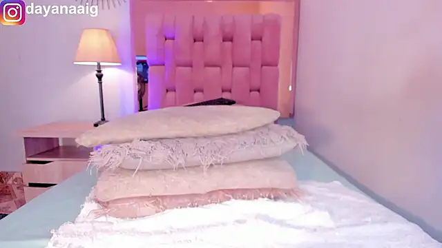 Voluptupus-girl online show from October 2025 03:43:01 PM