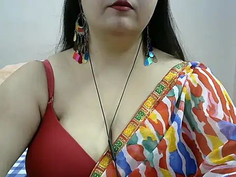 Snapshot of Shruti_139 chatting on April 2026 06:06:01 PM Shruti 139 online show from April 2026 06:06:01 PM